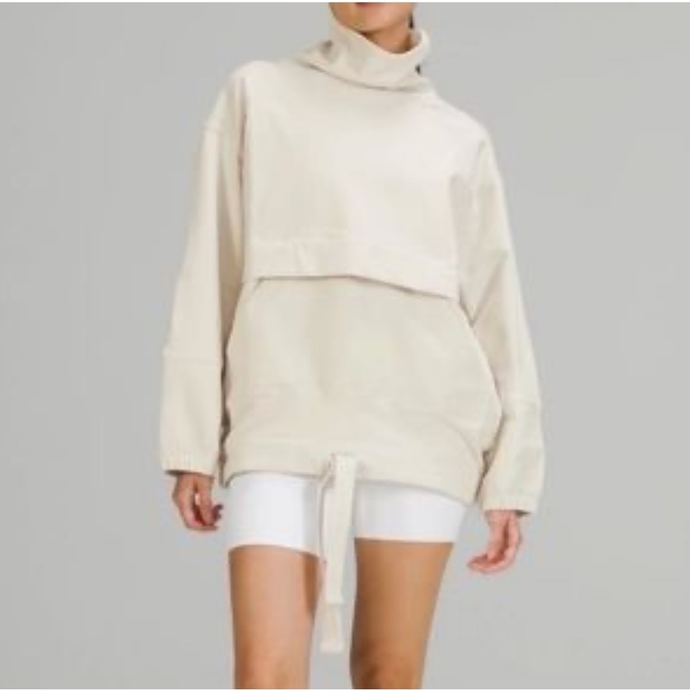 Lululemon LA Packable Pullover-to-Pillow